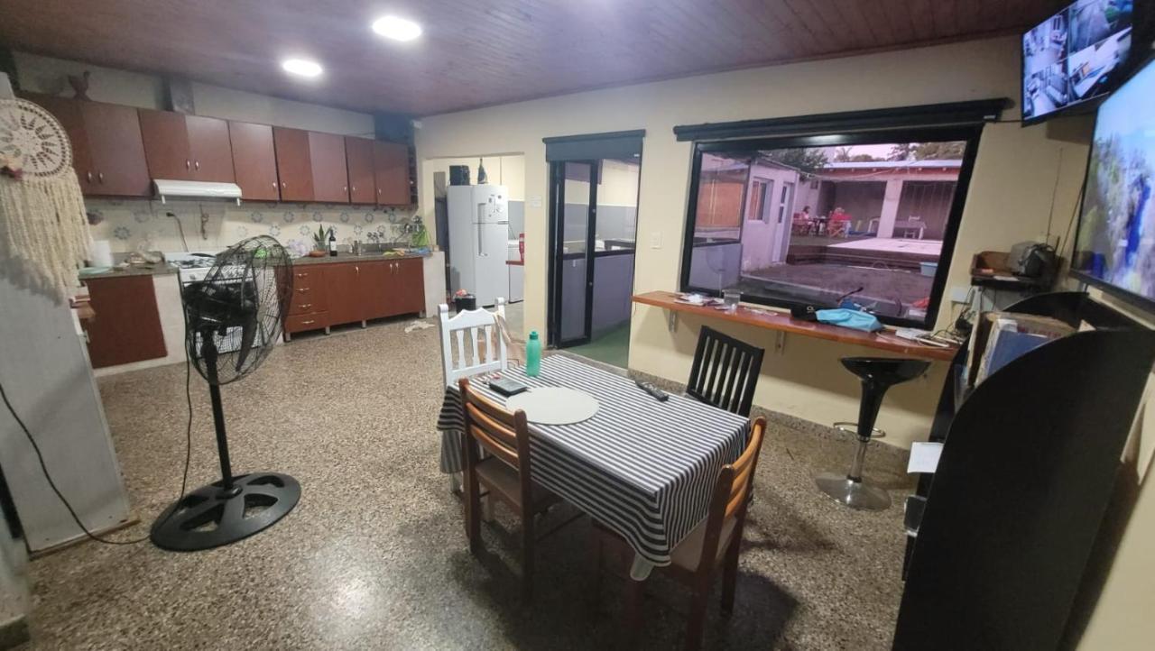 Habitacion Privada En Casa Particular Con Bano Y Espacios En Comun Compartidos- Precios Para 2 Personas 13000 Pesos Argentinos - 1 Persona 7500 Por Noche Concordia Exterior foto